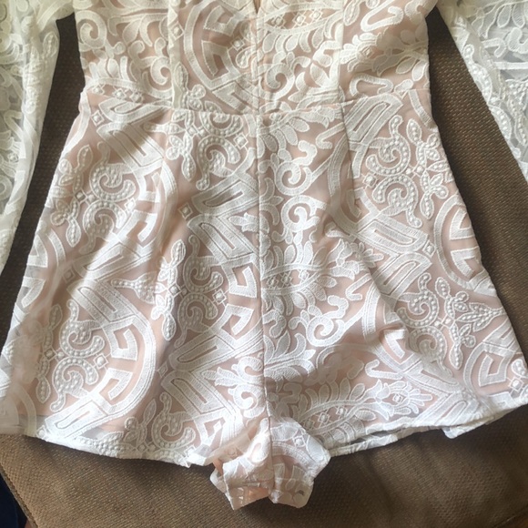 White Lace Romper - Picture 4 of 5